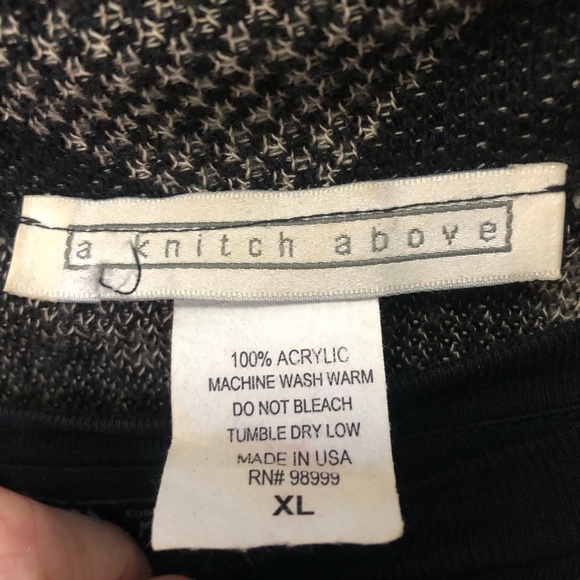 Aztec Waterfall Wrap - Picture 5 of 5